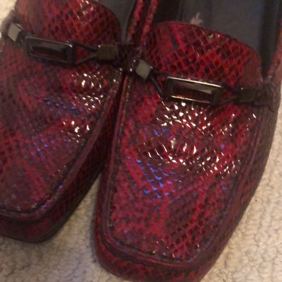 Stuart Weitzman loafer size 7.5 - Picture 2 of 8